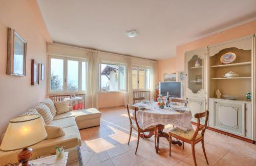 Angela -Terrace & beautiful View lake - Happy Rentals - Foto 10
