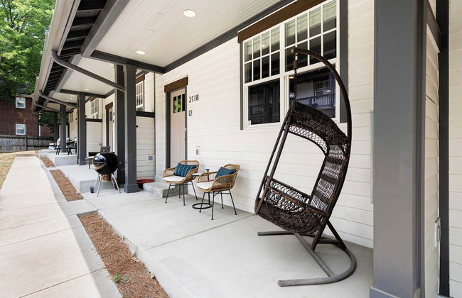 Waverly by Avantstay Nashville-inspired Townhome w/ Luxury Kitchen, Pool Table - Foto 42