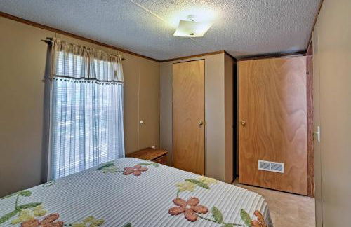 Waterloo Home with Fire Pit - half Mi to Boat Ramp! - Foto 18