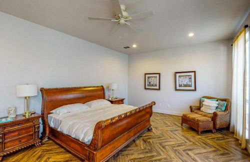 Hot Tub and Views Luxe Lake Bridgeport Retreat - Foto 11