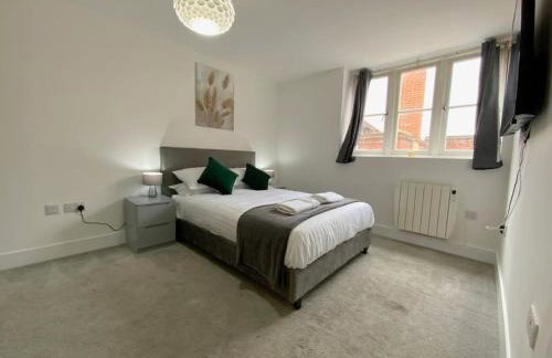 Modern 1 bedroom serviced apartment with garden - Foto 5