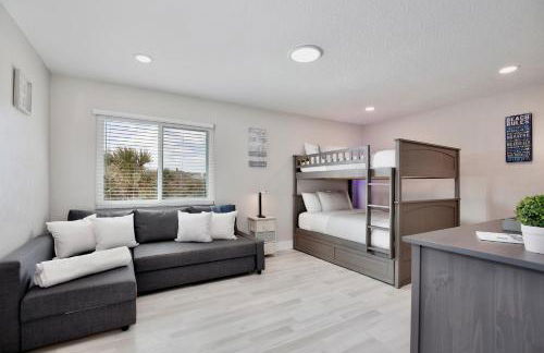 ZEN BEACH RETREAT - OCEAN VIEW TOWNHOUSE -No Drive Beach - Foto 12