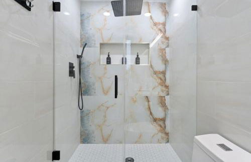 Luxury 3BR Backyard Oasis Close to NYC FirePit - Foto 9