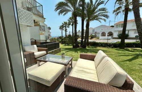 Super Holiday Las Buganvillas garden and sea views - Photo 6