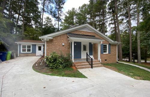 Northwest Raleigh Delight-Near Hospitals, RDU, RTP - Foto 1