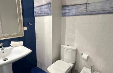 Lux Apt in Priv Condo with Pool, near Beach, Parking & Easy Access to Lisbon - Foto 5