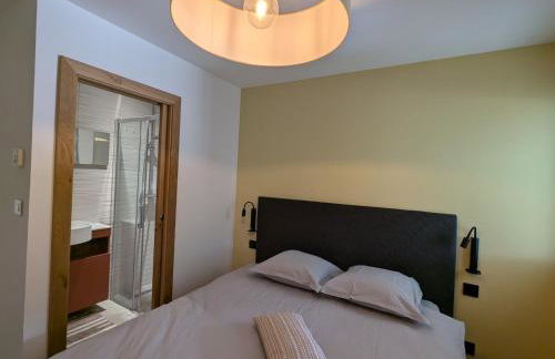 Gîte Montagne avec Piscine Chauffée, Spa et Sauna - Les Roches - FR-1-589-656 - Foto 6