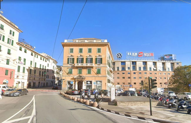 I Marinai - In The City Of Genoa - Photo 32