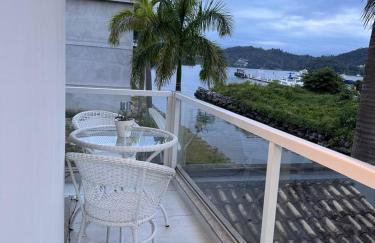 Um apartamento com vista para oarma - Foto 7