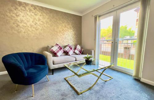 Stylish City Apartment with Free Parking near Town - Foto 32