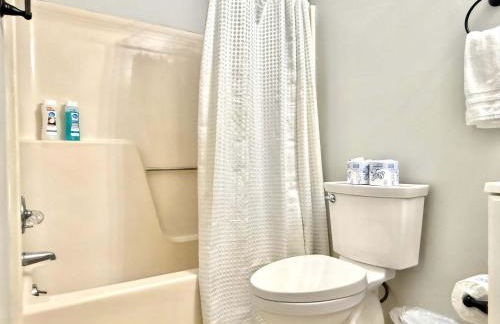 NEW 2b2b ENTIRE TOWNHOUSE PLACE COZY and QUIET SP1271 - Foto 9