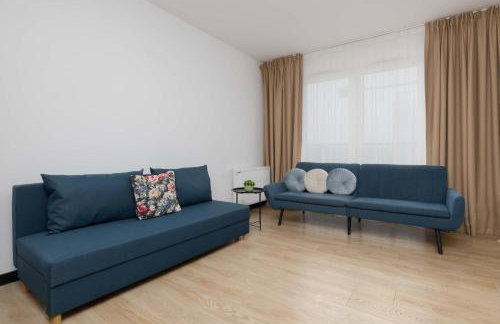 Spacious Studios Zamoyskiego Near PGE with Parking by Noclegi Renters - Foto 8