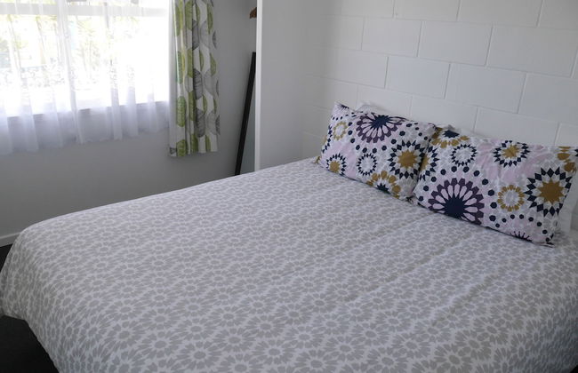 Raglan Palm Beach Motel - Photo 13