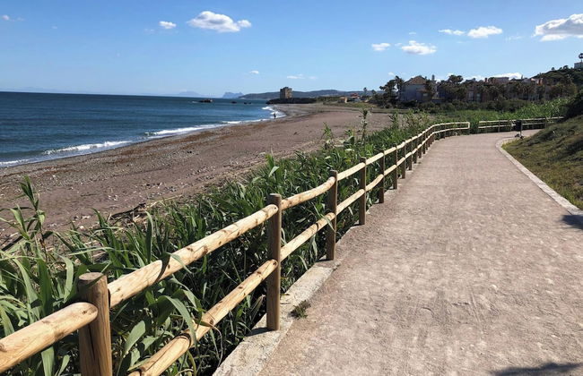 Seaview 2 Bed Apartment Sleeps 4 - Terrace - Pool - Foto 13