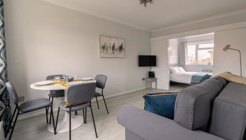 Racecourse Revelation! Free parking - Foto 4