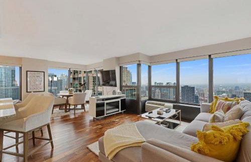 2bd River North Condo with Million Dollar Views! condo - Photo 1