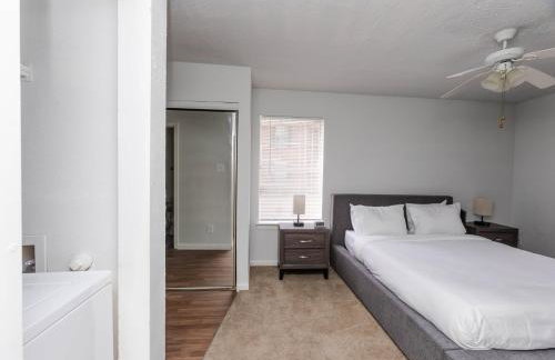 Wyndham 1205 Modern luxe 2BD2BA I Parking - Photo 14
