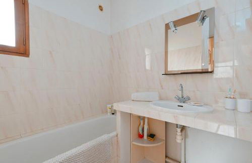 L’Écrin du Brulat - Jardin et vue montagnes - Foto 8