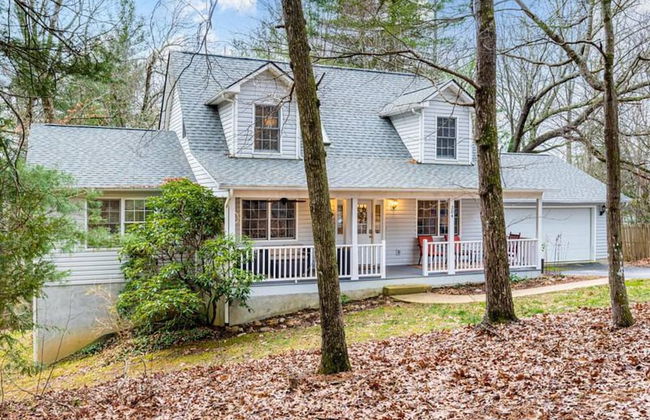 Asheville Cottage Retreat by Avantstay A+ Charm - Foto 1