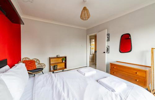 Swift Host - 3 Bed - Outskirts of Norwich - Parking - Garden - Foto 2