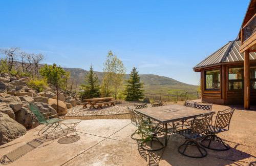 Ski and Ride Mountain Haus - Hot Tub, Fire Pit, Game Room & Deck - Foto 7