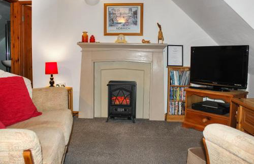 Iris Apartment - Photo 4