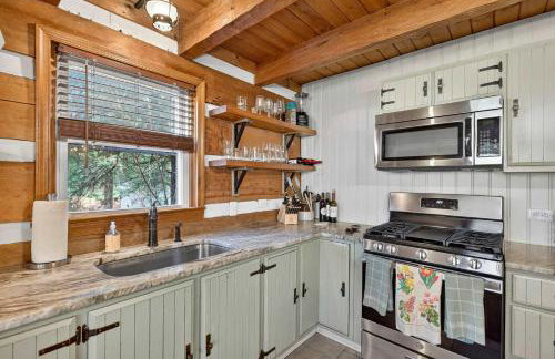 Riverfront w Hot Tub Game Room Fire Pit & More - Foto 12