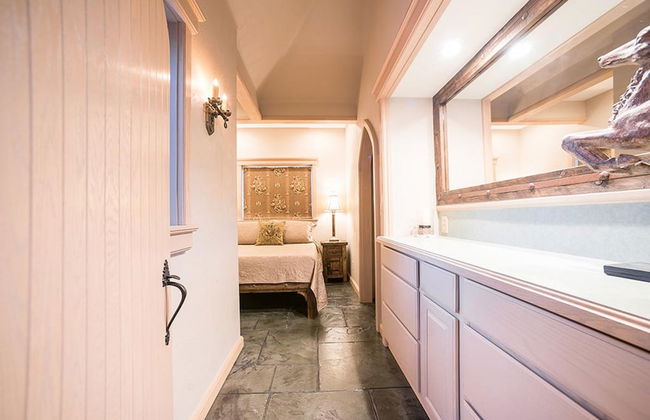 HIGHLANDS CASTLE overlooking Lake George.. plus 2 other Castles! - Foto 10