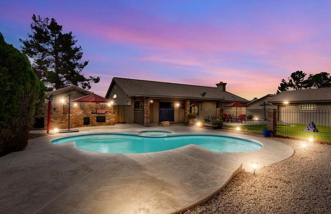 Amenities Galore! Outdoor Living & Lots of Games - Foto 27