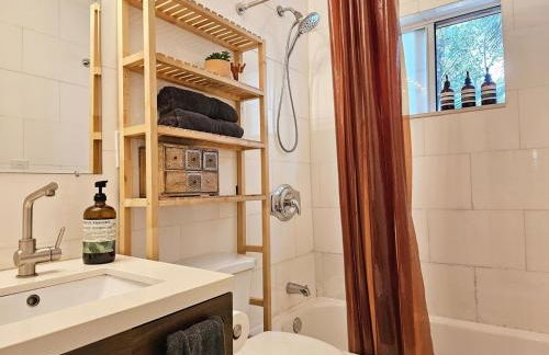 -Disco Bungalow- One third mile to FTL Marine Center - Foto 26