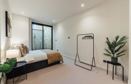 Luxurious & Modern London Apartment in Honor Oak - Photo 23