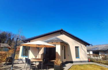 Luxuriöses, familienfreundliches Ferienhaus ,,Amy,, mit Whirlpoolwanne, Kamin und Garten - Foto 36