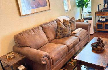 TahoeCozy with Pool Hot Tub and Near Northstar - Foto 48