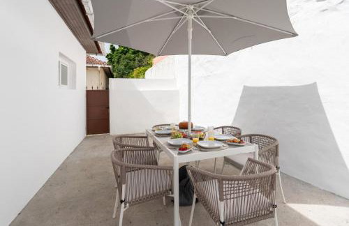 HostWise - Traditional House with Terrace - Photo 45