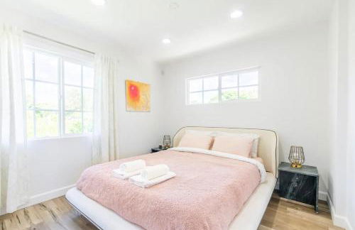 New luxury entertaining house with Pool Spa Sauna Tesla charger Pets - Foto 19