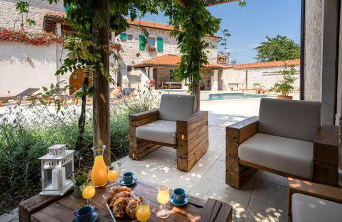 Mediterrane Steinvilla mit Privatpool, Whirlpool, Darts, Billard, Tischtennis, Gym - Foto 39