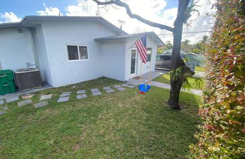 Comfortable House near Downtown & Airport Miami - Foto 7