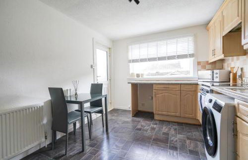 Livingston 4 Bed + Car Space - Foto 17