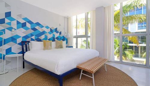 Roami at 250 Collins - Foto 2