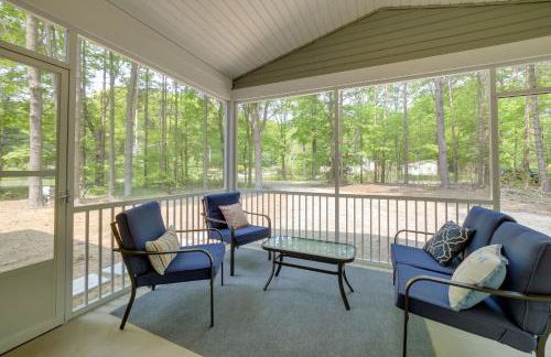 Holland Home with Fire Pit Walk to Lake Michigan! - Photo 2