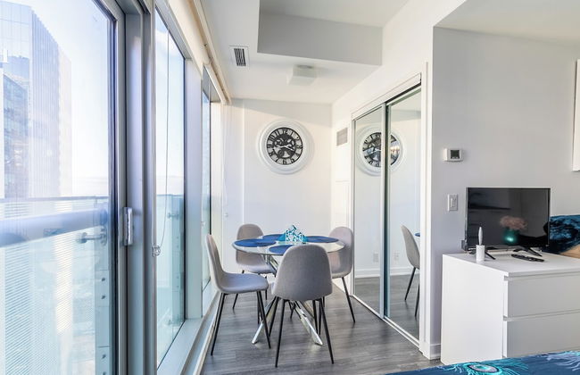 Maple Leaf Square - Photo 15