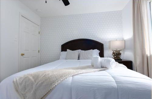 Cozy, Round Rock Retreat, Modern, Sleeps 10 - Foto 29