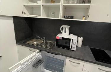 Modern Studio Apartment Tome with Terrace, Free Parking & Wi-Fi, Zadar - Foto 9