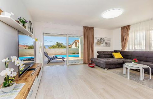 3 Bedroom Gorgeous Home In Linardici - Photo 6