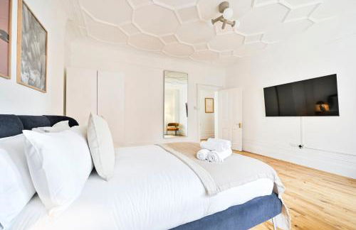 Huge 2 Bedrooms 3 Beds! Covent GDN 3 min to subway - Foto 7