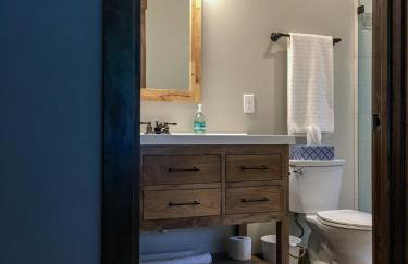 Lakefront Home 4 Bedroom 4 Bath Sleeps 12 - Foto 39