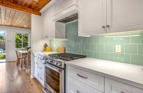 Charming 2 BDR Seaside Cottage - 5 Min to Beach - Foto 10