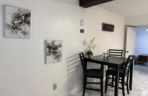 HUGE In-Law Apt Beach Oasis- Private entrance - Foto 10