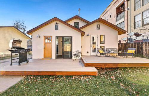 Vibrant Downtown Bungalow – Walk Everywhere! - Foto 48