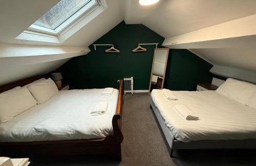 61 Moorfields city centre apartment sleeps 10 - Photo 11